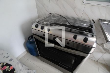 Cozinha de kitnet/studio para alugar com 1 quarto, 35m² em Jardim Inconfidência, Uberlândia