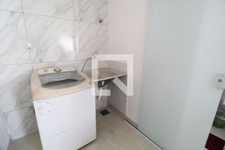 Área de Serviço de kitnet/studio para alugar com 1 quarto, 35m² em Jardim Inconfidência, Uberlândia