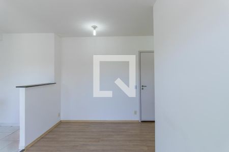 Sala de apartamento para alugar com 2 quartos, 63m² em Lajeado, Cotia