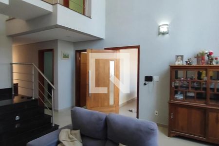 Sala de Estar de casa para alugar com 4 quartos, 220m² em Jardim Campos Elíseos, Campinas