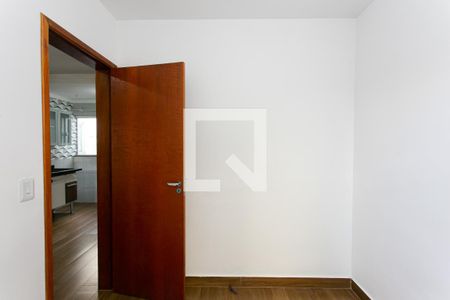 Quarto 2 de apartamento para alugar com 2 quartos, 45m² em Vila Carrão, São Paulo