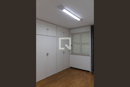 Suíte de casa à venda com 3 quartos, 305m² em Barroca, Belo Horizonte