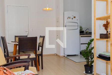 Sala de apartamento para alugar com 2 quartos, 46m² em Jardim Pioneira, Cotia