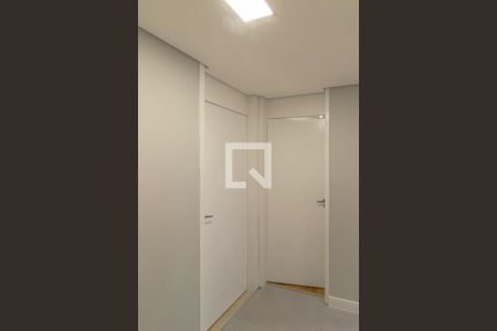 Corredor de apartamento à venda com 3 quartos, 116m² em Chácara Itaim, São Paulo