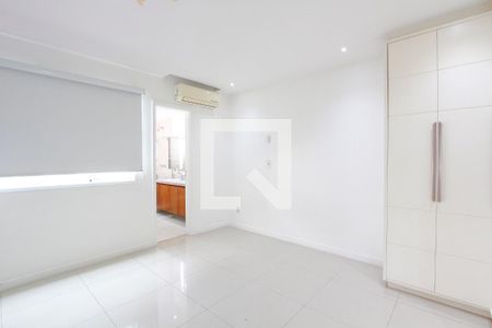 Quarto 1 suíte de apartamento para alugar com 3 quartos, 400m² em Barra da Tijuca, Rio de Janeiro