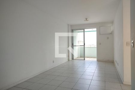 Sala de apartamento à venda com 2 quartos, 77m² em Barra da Tijuca, Rio de Janeiro