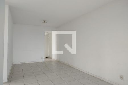 Sala de apartamento à venda com 2 quartos, 77m² em Barra da Tijuca, Rio de Janeiro