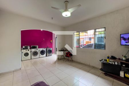 Sala de casa à venda com 3 quartos, 140m² em Vila Mariana, São Paulo