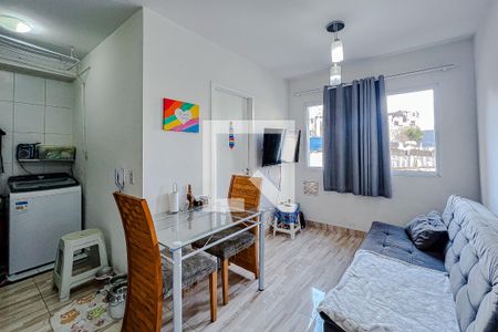 Sala de apartamento para alugar com 2 quartos, 33m² em Cambuci, São Paulo