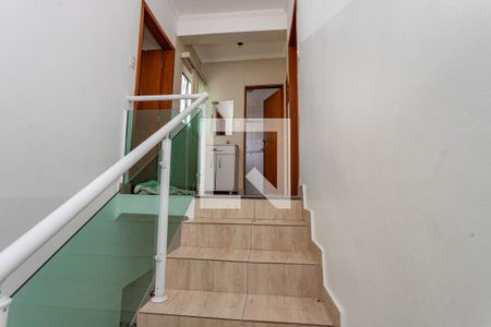 Escada de casa para alugar com 4 quartos, 270m² em Piraporinha, Diadema