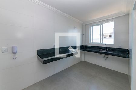 Cozinha de apartamento à venda com 3 quartos, 83m² em Morro do Confisco, Contagem