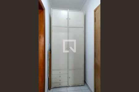 Sala - Hall de entrada de apartamento para alugar com 1 quarto, 57m² em Vila Tupi, Praia Grande