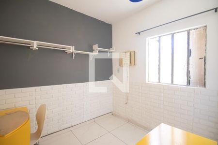 Quarto de casa para alugar com 2 quartos, 70m² em Boaçu, São Gonçalo