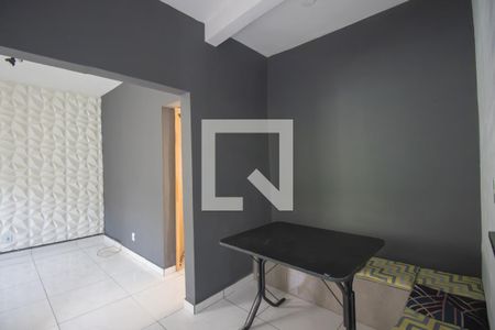 Sala de casa para alugar com 2 quartos, 70m² em Boaçu, São Gonçalo