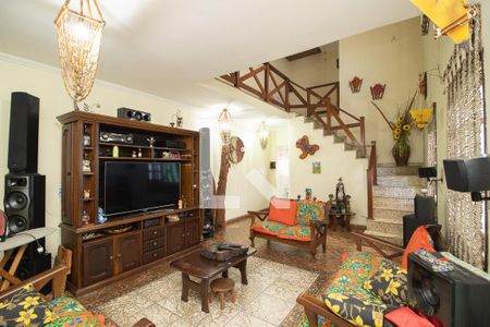 Sala de casa à venda com 3 quartos, 380m² em Vila Leonor, São Paulo