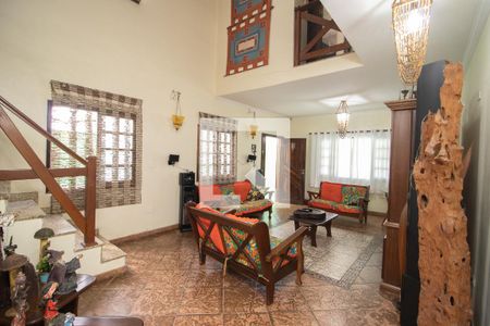 Sala de casa à venda com 3 quartos, 380m² em Vila Leonor, São Paulo