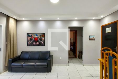 Sala de apartamento para alugar com 1 quarto, 87m² em Vila Tupi, Praia Grande