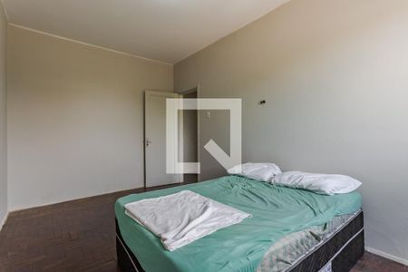 Quarto 1 de apartamento para alugar com 2 quartos, 47m² em Navegantes, Porto Alegre