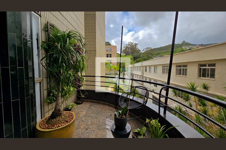 Varanda de apartamento à venda com 4 quartos, 180m² em Serra, Belo Horizonte