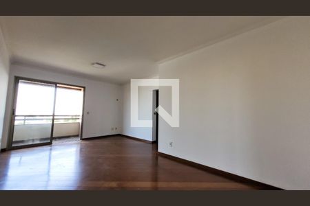 Sala de apartamento à venda com 3 quartos, 117m² em Jardim das Paineiras, Campinas