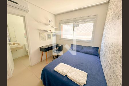 Suíte 1 de apartamento para alugar com 2 quartos, 85m² em Canasvieiras, Florianópolis