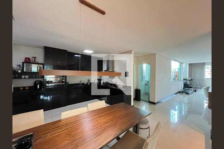 Cozinha de casa à venda com 5 quartos, 583m² em Santa Helena, Belo Horizonte