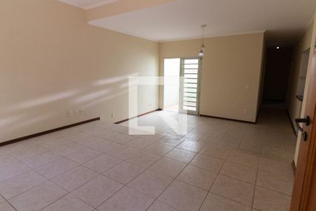 SALA de casa à venda com 3 quartos, 300m² em Cidade Universitária, Campinas