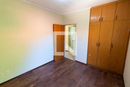 QUARTO 1 de casa à venda com 3 quartos, 300m² em Cidade Universitária, Campinas