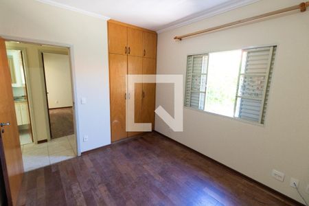 QUARTO 1 de casa à venda com 3 quartos, 300m² em Cidade Universitária, Campinas