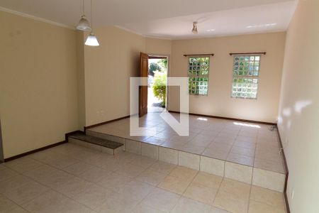 SALA de casa à venda com 3 quartos, 300m² em Cidade Universitária, Campinas