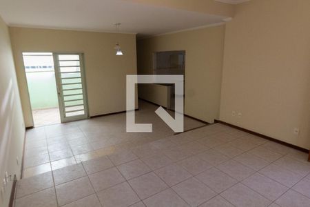 SALA de casa à venda com 3 quartos, 300m² em Cidade Universitária, Campinas