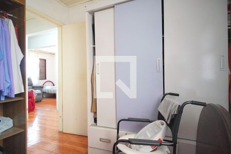 Quarto 2 de casa à venda com 4 quartos, 230m² em Passo D’areia, Porto Alegre