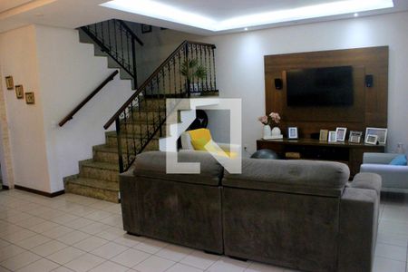 Sala de casa à venda com 4 quartos, 250m² em Parque Renato Maia, Guarulhos