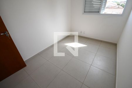 Quarto 1 de apartamento para alugar com 2 quartos, 55m² em Vila Industrial (campinas), Campinas