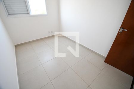 Quarto 1 de apartamento para alugar com 2 quartos, 55m² em Vila Industrial (campinas), Campinas