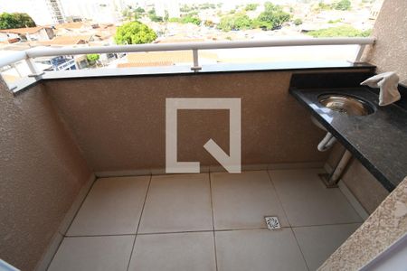 Sala - Sacada de apartamento para alugar com 2 quartos, 55m² em Vila Industrial (campinas), Campinas