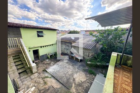 Sala Vista de casa para alugar com 3 quartos, 150m² em Industrial, Contagem