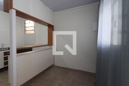 Sala de casa para alugar com 1 quarto, 42m² em Parque Santo Antônio, São Paulo