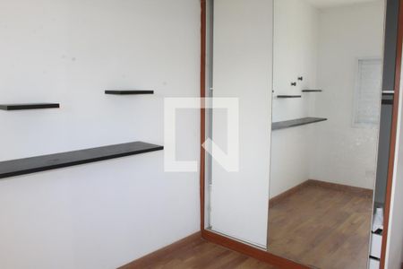 Quarto 1 de apartamento para alugar com 2 quartos, 75m² em Jardim Barbacena, Cotia