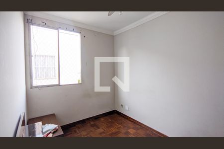 Quarto de apartamento à venda com 3 quartos, 60m² em Sagrada Família, Belo Horizonte