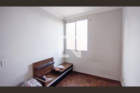 Quarto de apartamento à venda com 3 quartos, 60m² em Sagrada Família, Belo Horizonte