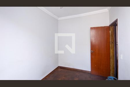 Quarto de apartamento à venda com 3 quartos, 60m² em Sagrada Família, Belo Horizonte