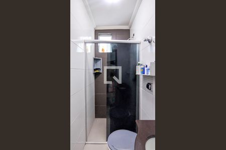 Banheiro de apartamento à venda com 3 quartos, 60m² em Sagrada Família, Belo Horizonte