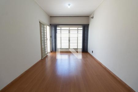 SALA de casa para alugar com 3 quartos, 158m² em Jardim Guanabara, Campinas