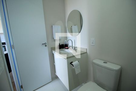 Banheiro de kitnet/studio para alugar com 1 quarto, 26m² em Belenzinho, São Paulo