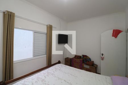 Quarto 2 de casa para alugar com 3 quartos, 120m² em Jardim Alzira, São Paulo