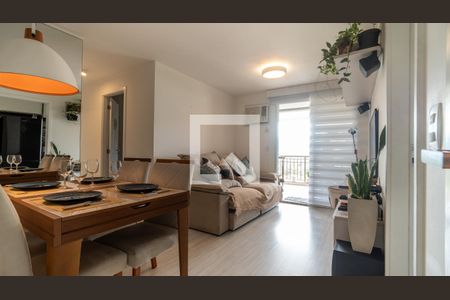 Sala de apartamento para alugar com 2 quartos, 75m² em Recreio dos Bandeirantes, Rio de Janeiro