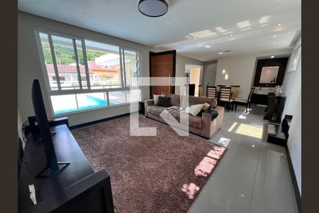 Sala de casa de condomínio à venda com 3 quartos, 210m² em Taquara, Rio de Janeiro