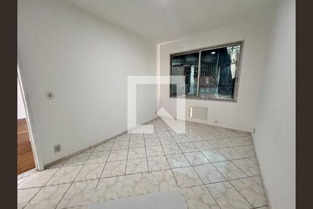 Quarto 01 de apartamento à venda com 2 quartos, 70m² em Taquara, Rio de Janeiro