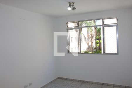 Sala de apartamento para alugar com 2 quartos, 52m² em Lajeado, Cotia